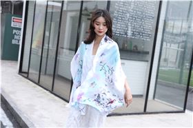 圍巾怎么搭配好看 圍巾怎么搭配好看