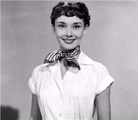 絲巾的各種圍法——真絲圍巾、真絲絲巾、圍巾品牌、定制圍巾、 絲巾的各種圍法——真絲圍巾、真絲絲巾、圍巾品牌、定制圍巾、