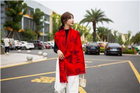 圍巾廠家怎么做圍巾的 圍巾廠家怎么做圍巾的