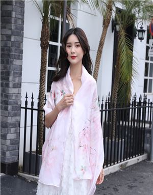 文創定制真絲圍巾 文創定制真絲圍巾