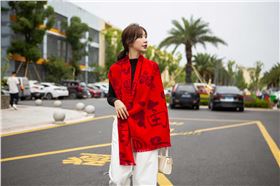 圍巾的各種圍法-真絲圍巾，真絲絲巾，羊絨圍巾