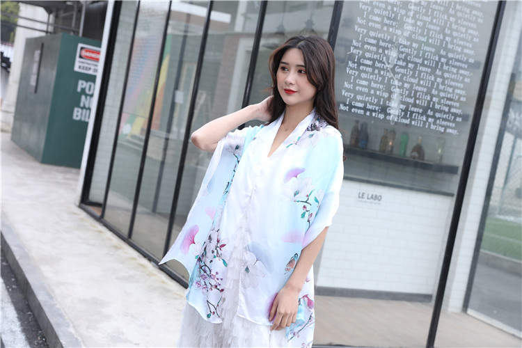 圍巾與衣服怎么打配 圍巾與衣服怎么打配