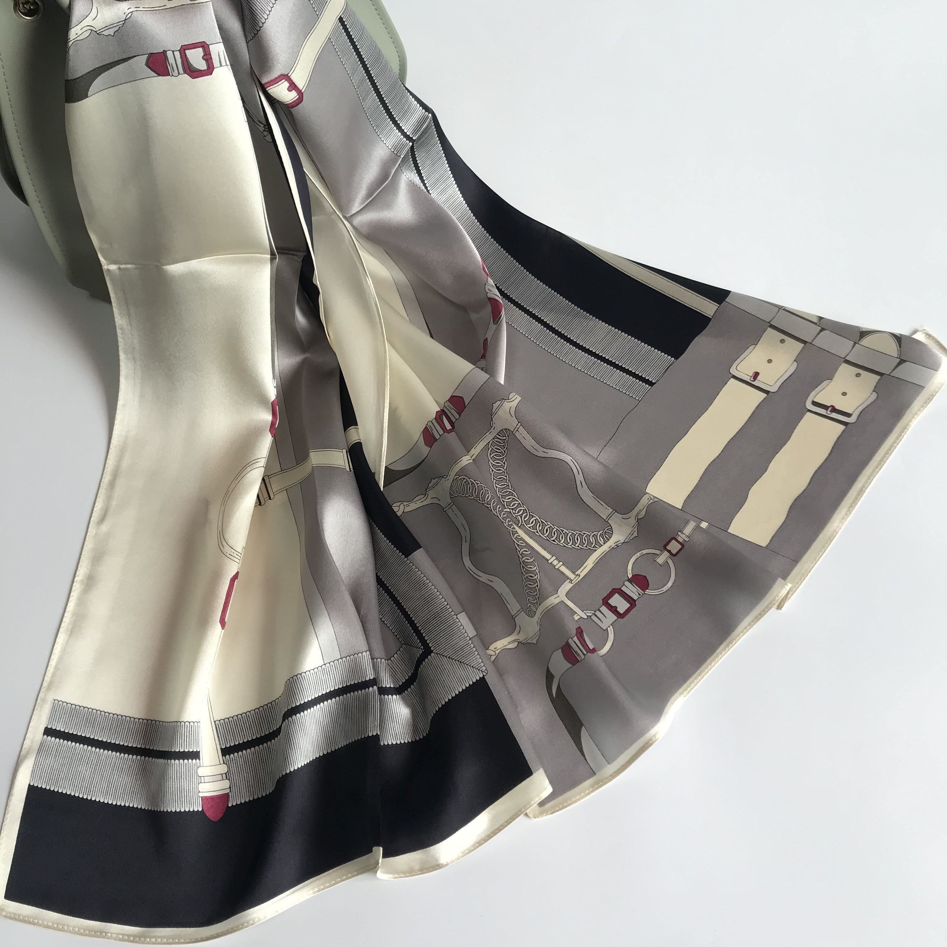 純真絲女圍巾有 純真絲女圍巾有