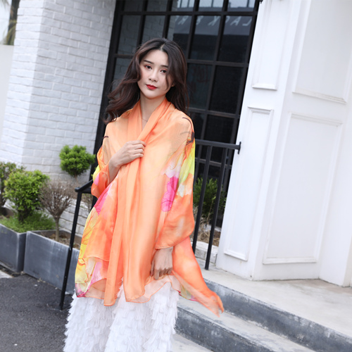 絲巾怎么系成防曬衣——真絲圍巾、真絲絲巾、圍巾定制 絲巾怎么系成防曬衣——真絲圍巾、真絲絲巾、圍巾定制