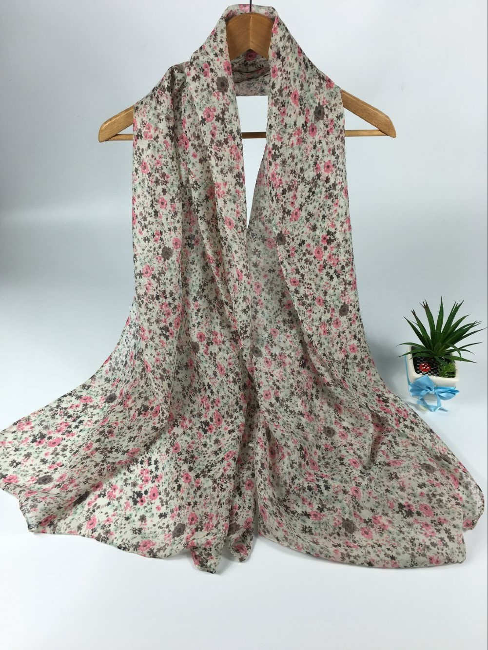 秋冬新款小碎花巴厘紗 秋冬新款小碎花巴厘紗