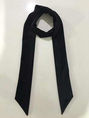 秋款拉絨長(zhǎng)領(lǐng)巾黑色 秋款拉絨長(zhǎng)領(lǐng)巾黑色