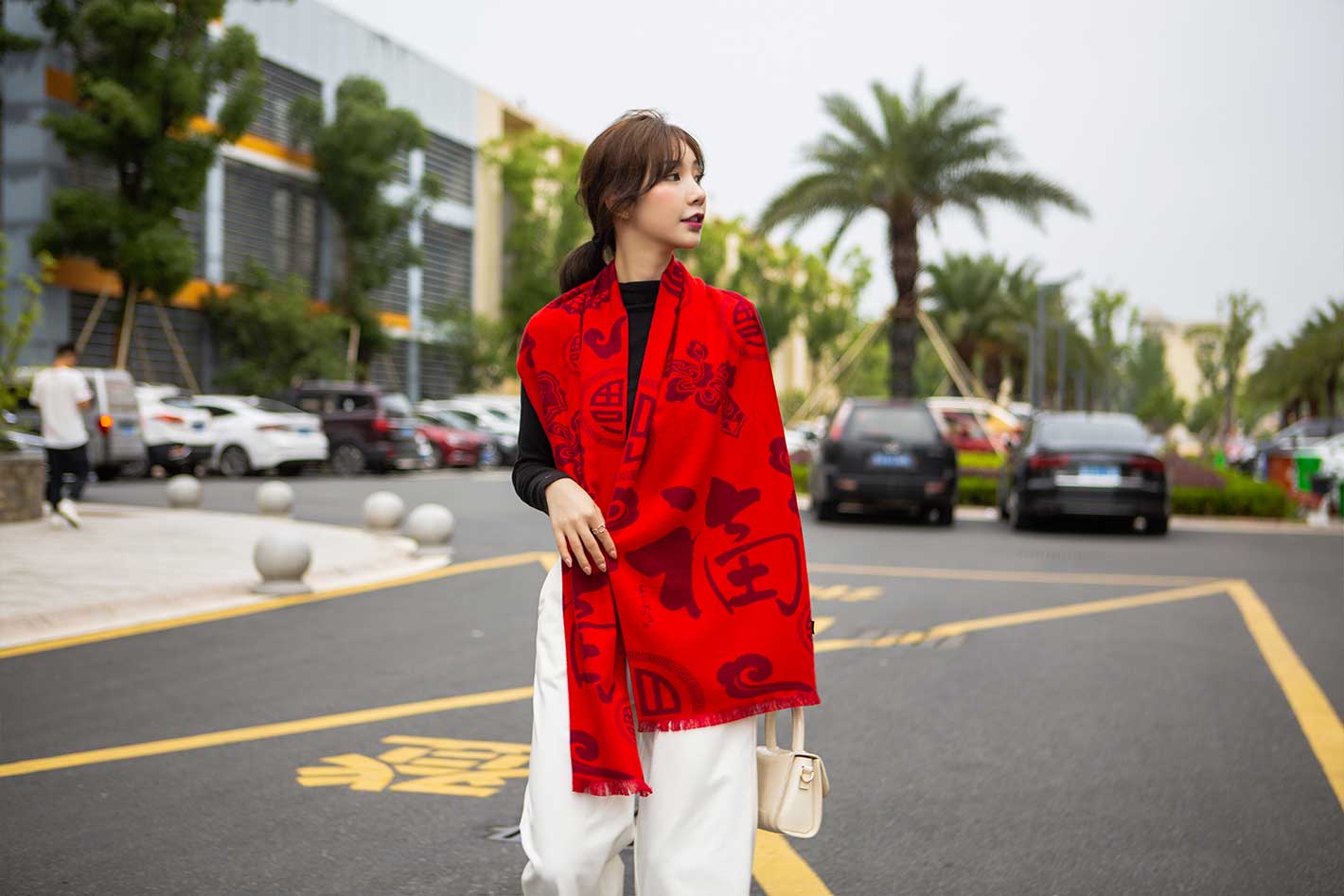 紅圍巾定制批發(fā) 紅圍巾定制批發(fā)